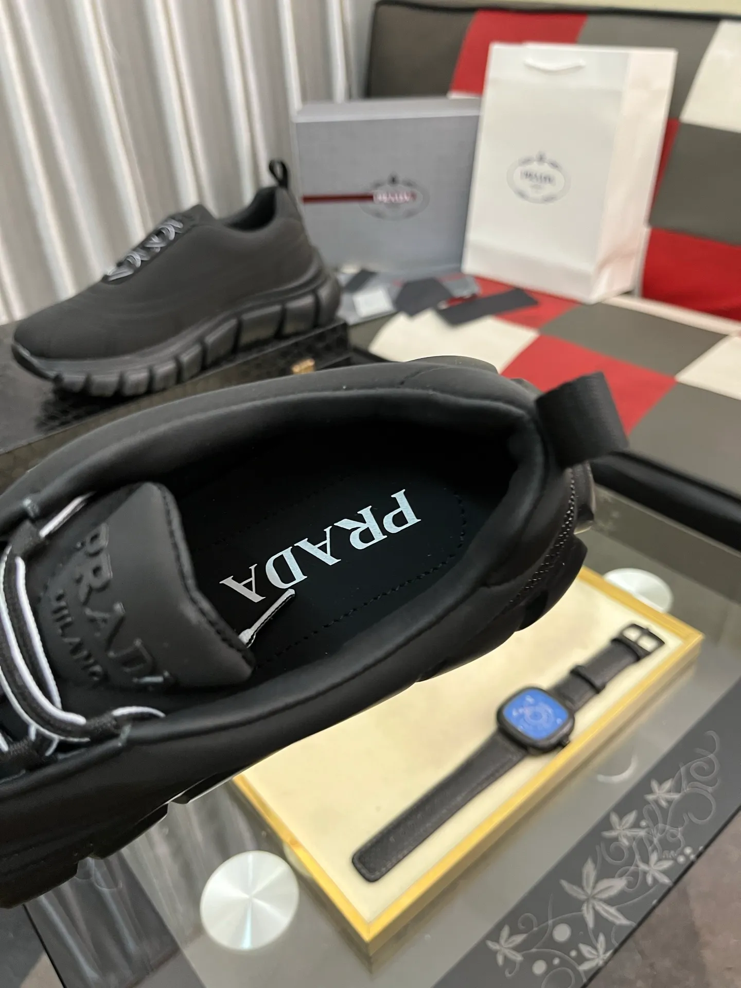 Men's shoes 💰560⌚️⌚️【PRADA】Prada - high-end quality original order 🔍🔍🔍 casual sports shoes - Upper: imported 🔝 Napa calfskin, pebbled calfskin, branded epoxy hollow mesh canvas, shoe body sewn with branded metal fasteners - Lining: water-dyed cowhide - Outsole: ultra-light TPU foam rubber; two-color molded outsole -Ultra-high quality control, fine workmanship, highlighting (high-end, nobility, class) -Size: 38-445️⃣colors available